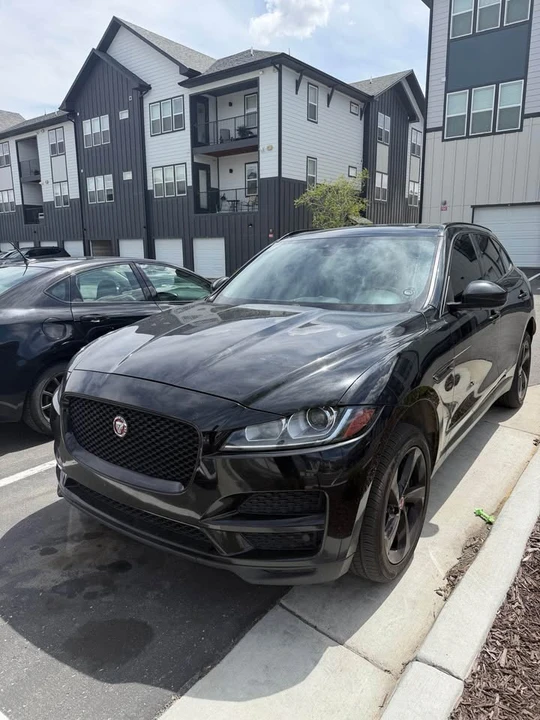 2017 Jaguar F-Pace - Image 2 of 7