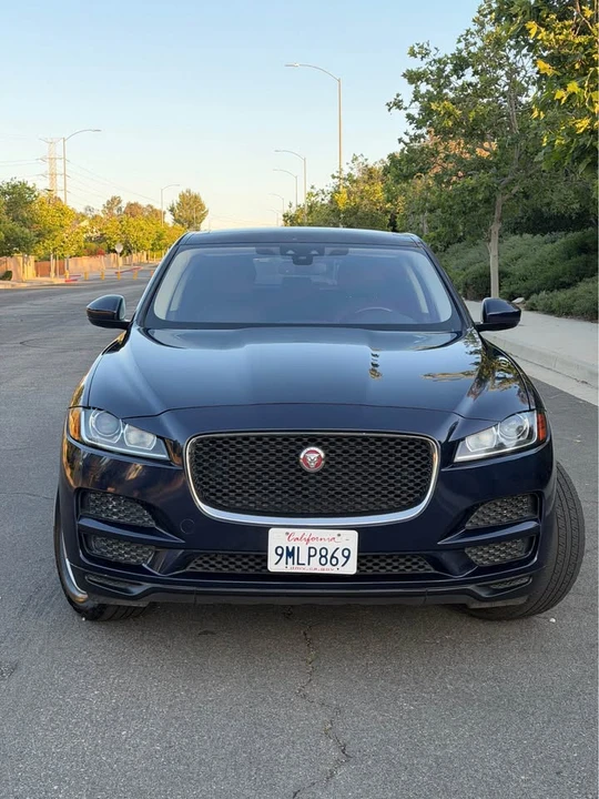2017 Jaguar F-Pace - Image 6 of 20