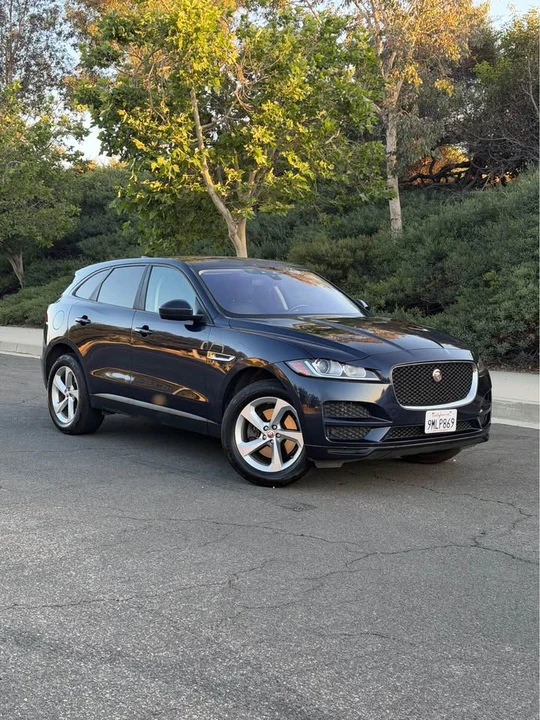 2017 Jaguar F-Pace - Image 2 of 20