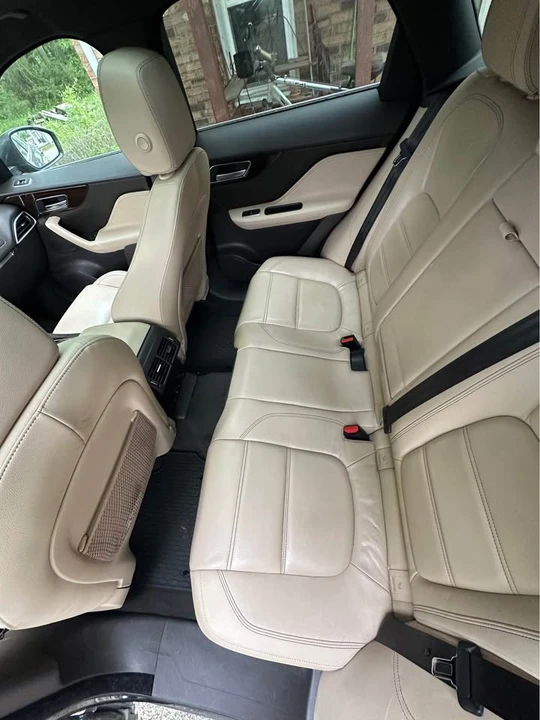 2017 Jaguar F-Pace - Image 8 of 9
