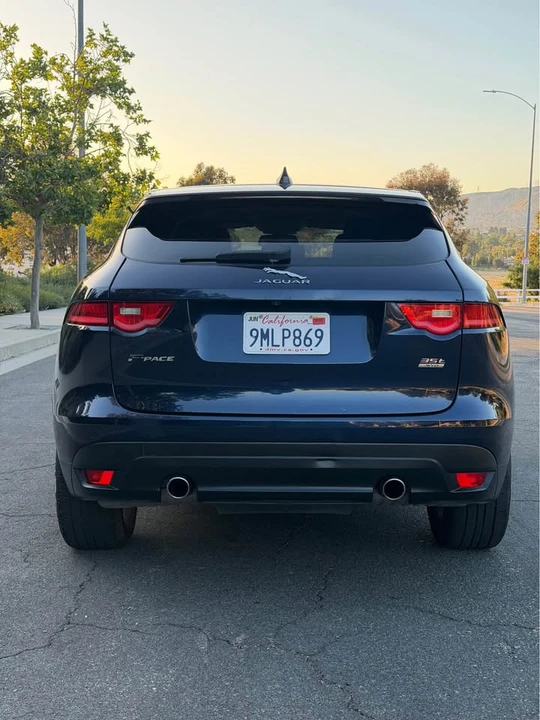 2017 Jaguar F-Pace - Image 6 of 18