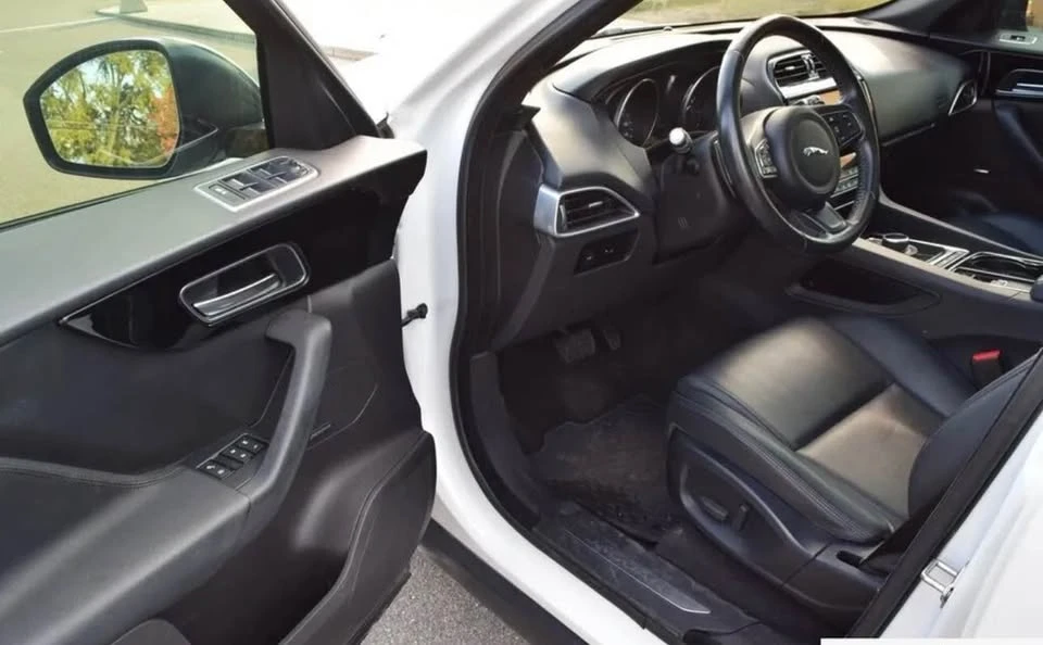 2017 Jaguar F-Pace - Image 17 of 19