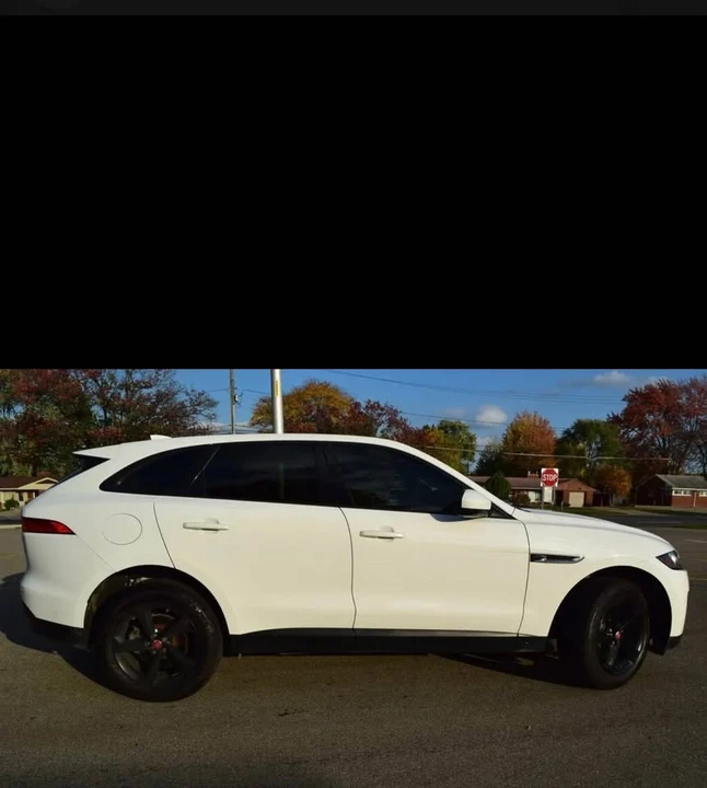 2017 Jaguar F-Pace - Image 9 of 18
