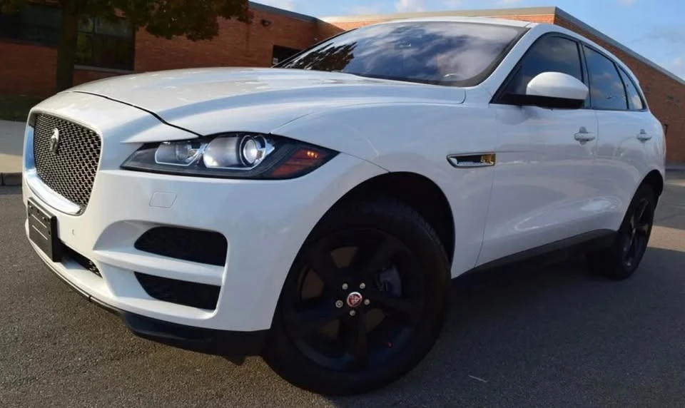 2017 Jaguar F-Pace - Image 16 of 19
