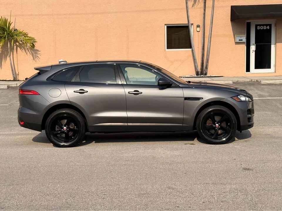 2017 Jaguar F-Pace - Image 8 of 20