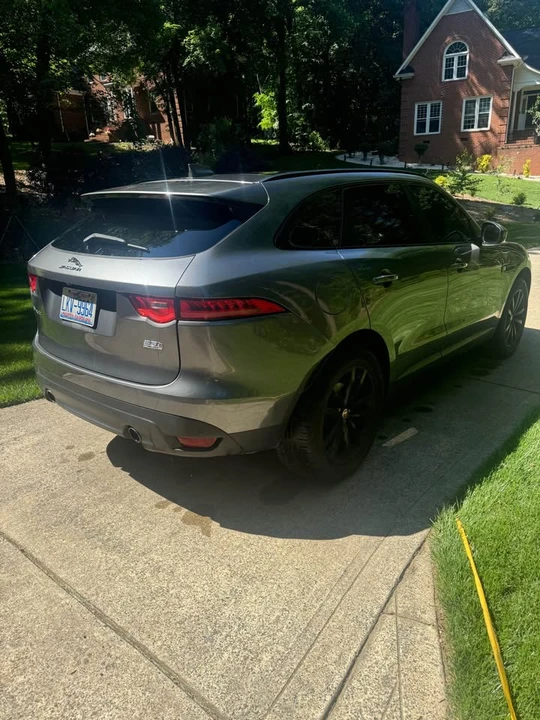 2017 Jaguar F-Pace - Image 3 of 9