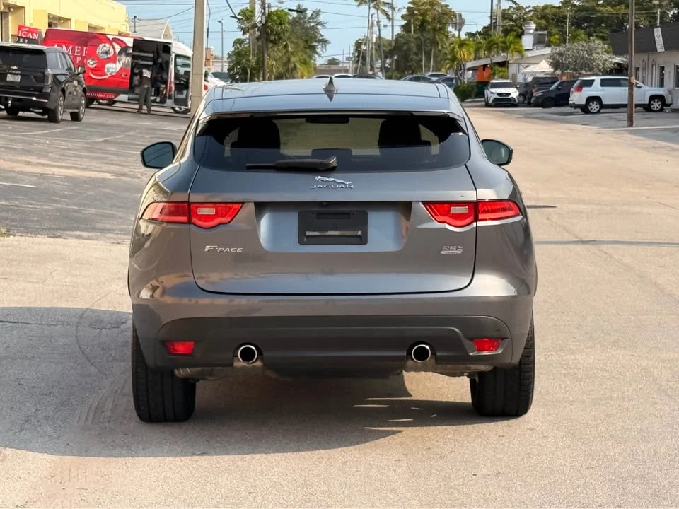 2017 Jaguar F-Pace - Image 6 of 20