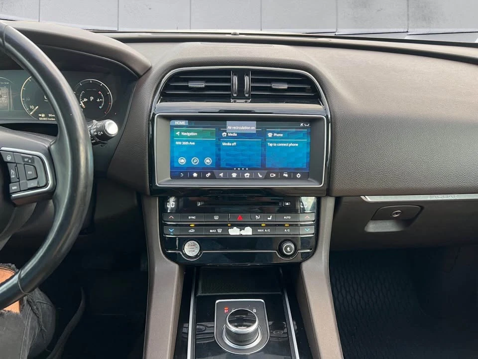2017 Jaguar F-Pace - Image 12 of 14