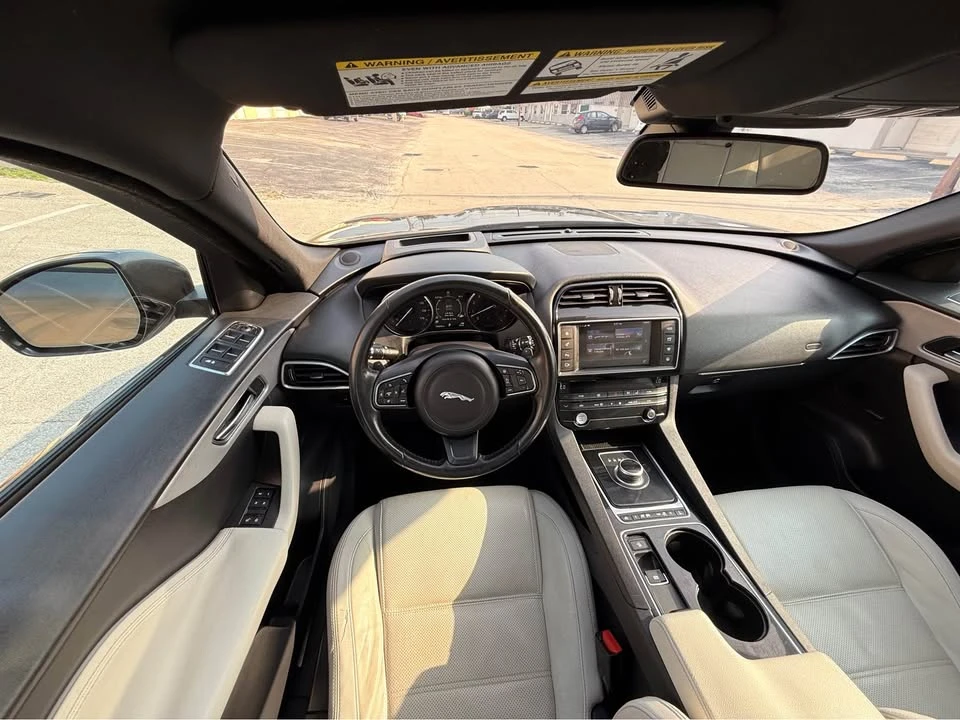 2017 Jaguar F-Pace - Image 11 of 20