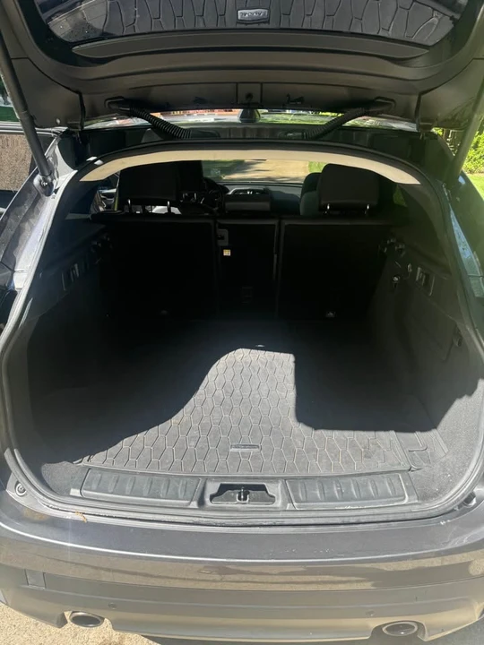 2017 Jaguar F-Pace - Image 6 of 9