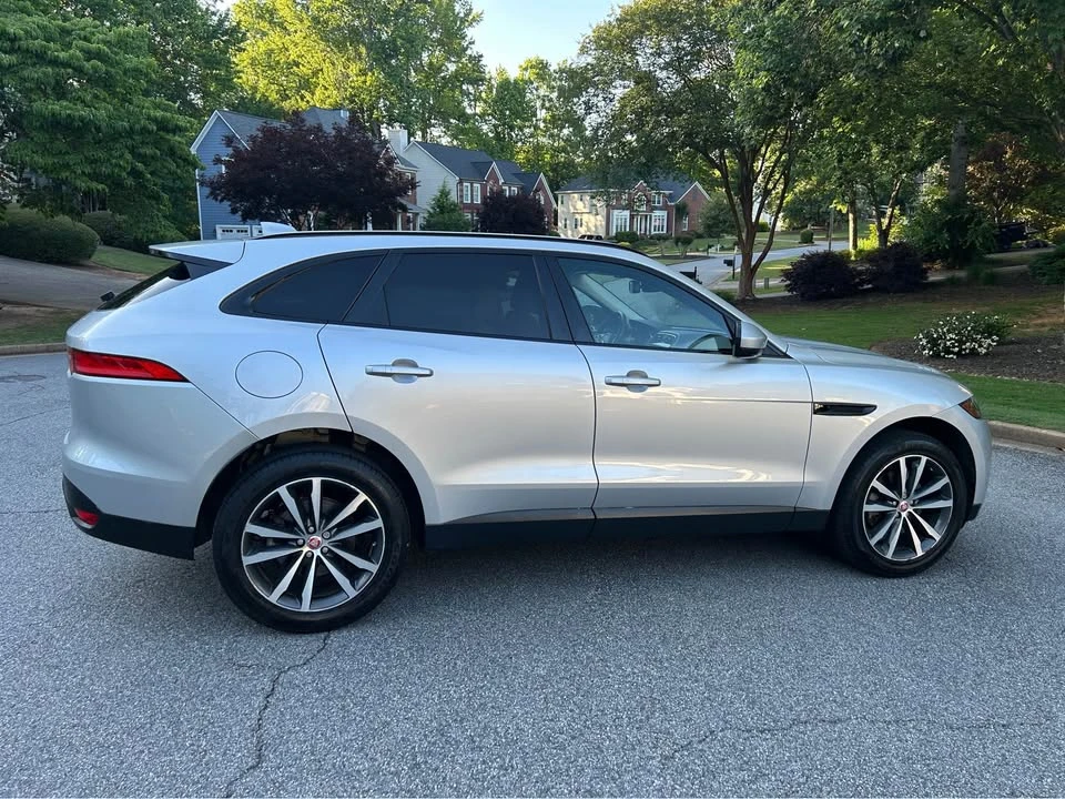 2017 Jaguar F-Pace - Image 12 of 16