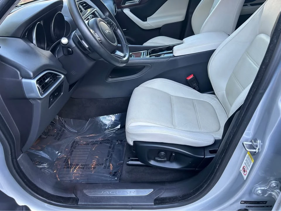 2017 Jaguar F-Pace - Image 4 of 16