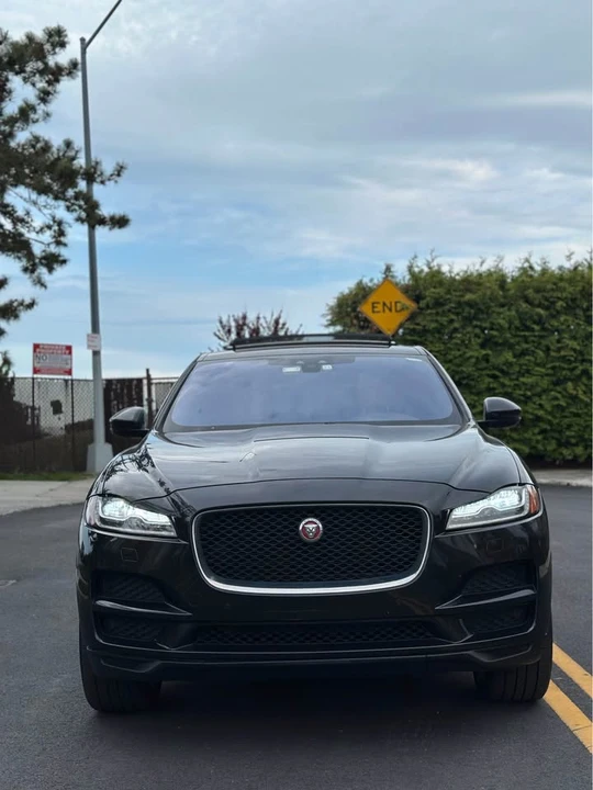 2017 Jaguar F-Pace - Image 15 of 20