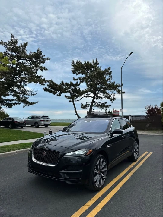 2017 Jaguar F-Pace - Image 18 of 20