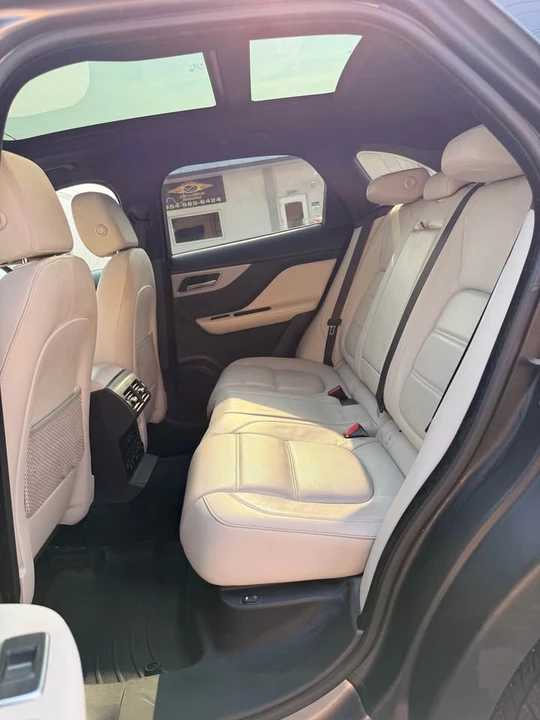 2017 Jaguar F-Pace - Image 16 of 20