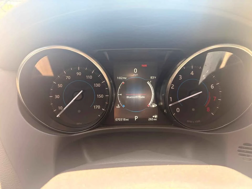2017 Jaguar F-Pace - Image 6 of 11