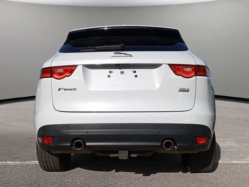 2017 Jaguar F-Pace - Image 5 of 18