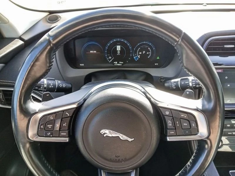 2017 Jaguar F-Pace - Image 7 of 18