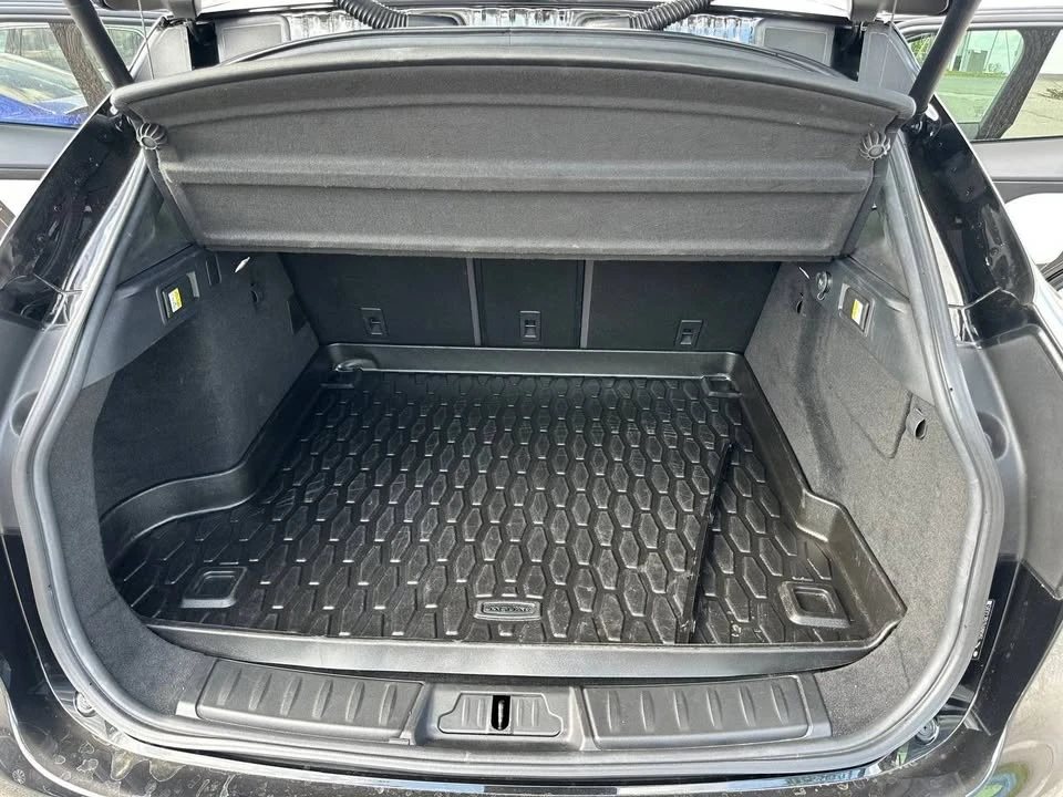 2017 Jaguar F-Pace - Image 8 of 20