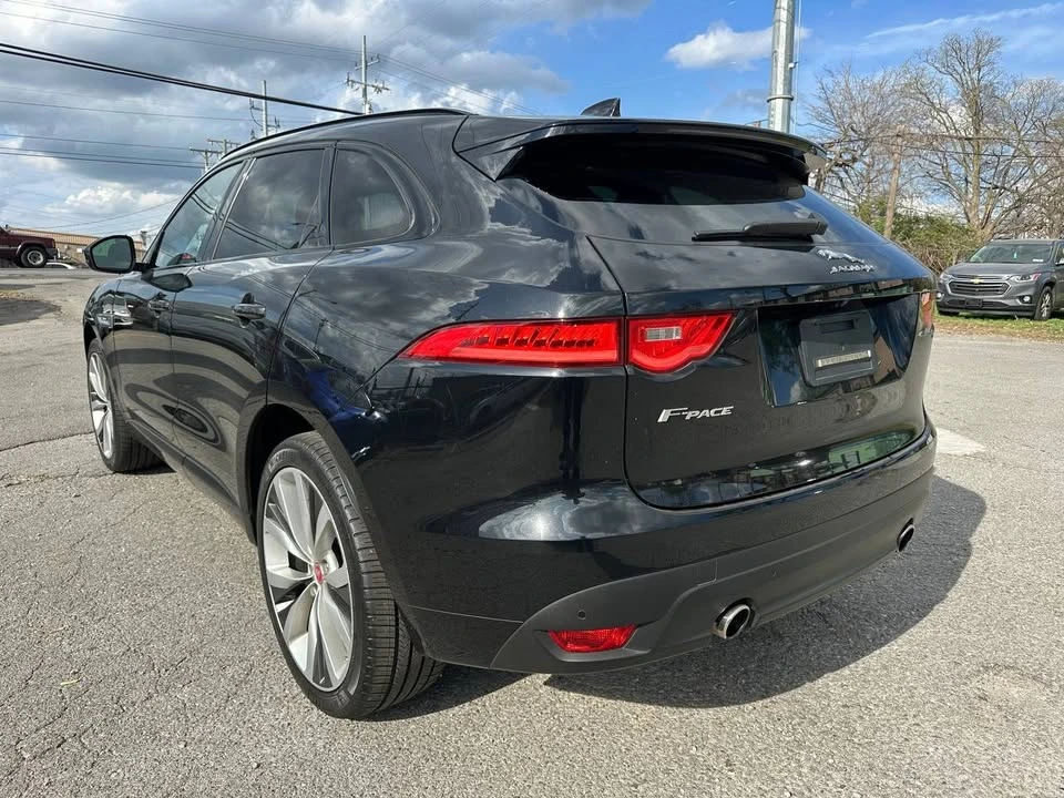 2017 Jaguar F-Pace - Image 5 of 20