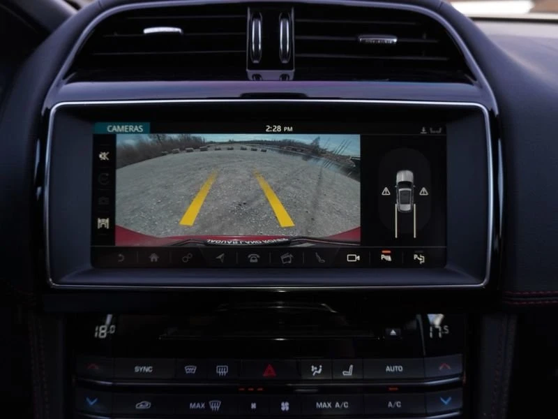 2017 Jaguar F-Pace - Image 19 of 20
