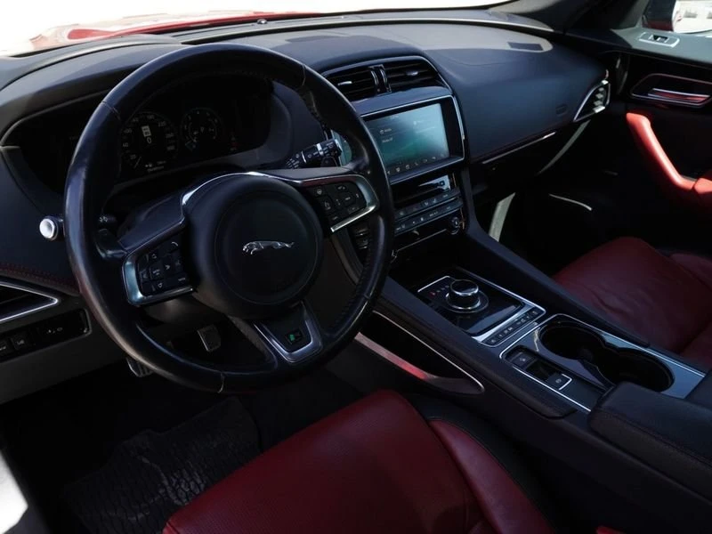2017 Jaguar F-Pace - Image 9 of 20