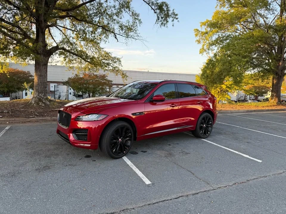 2017 Jaguar F-Pace - Image 11 of 17