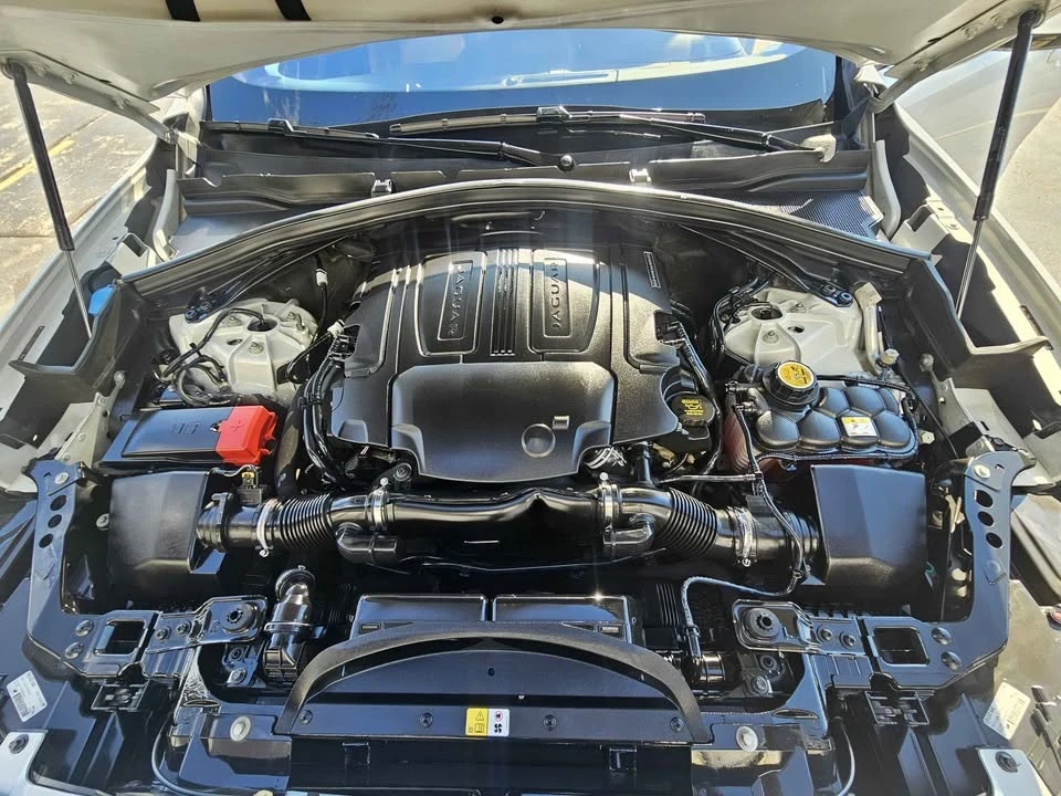 2017 Jaguar F-Pace - Image 20 of 20