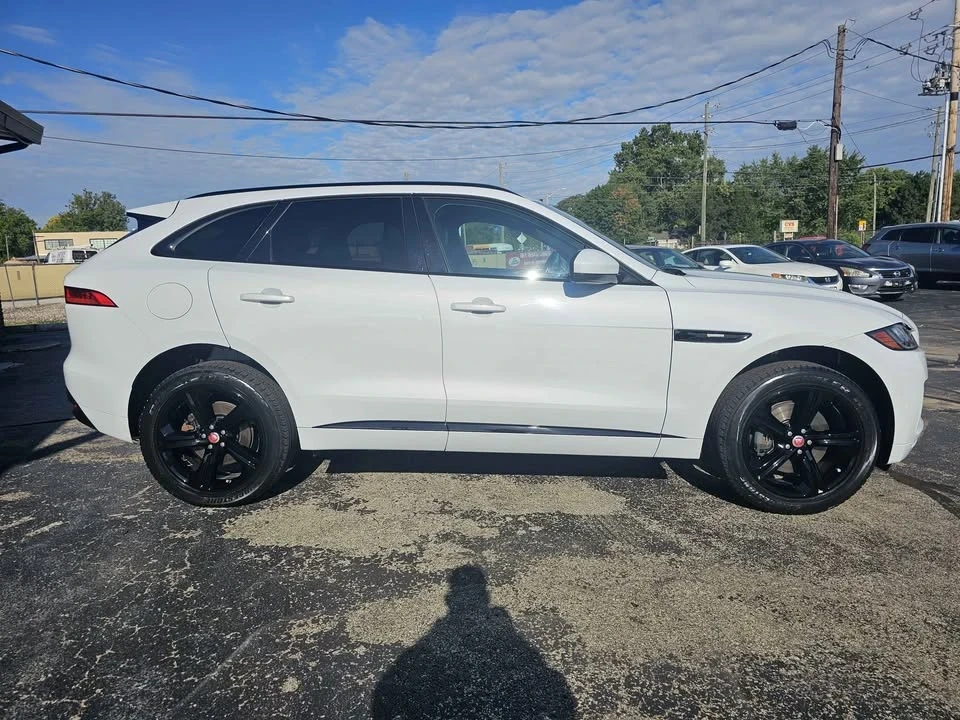 2017 Jaguar F-Pace - Image 4 of 20