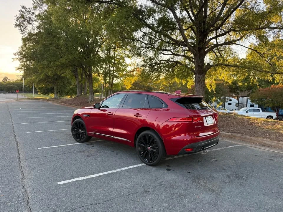 2017 Jaguar F-Pace - Image 9 of 17