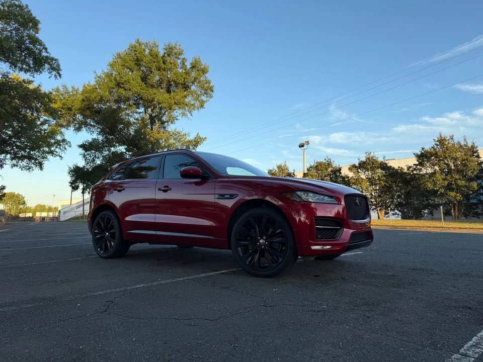 2017 Jaguar F-Pace - Image 3 of 17