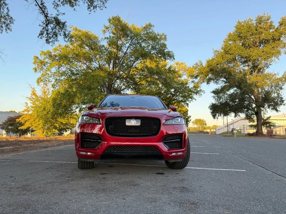 2017 Jaguar F-Pace - Image 13 of 17