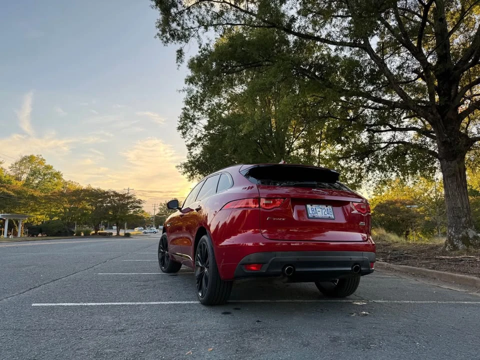 2017 Jaguar F-Pace - Image 6 of 11