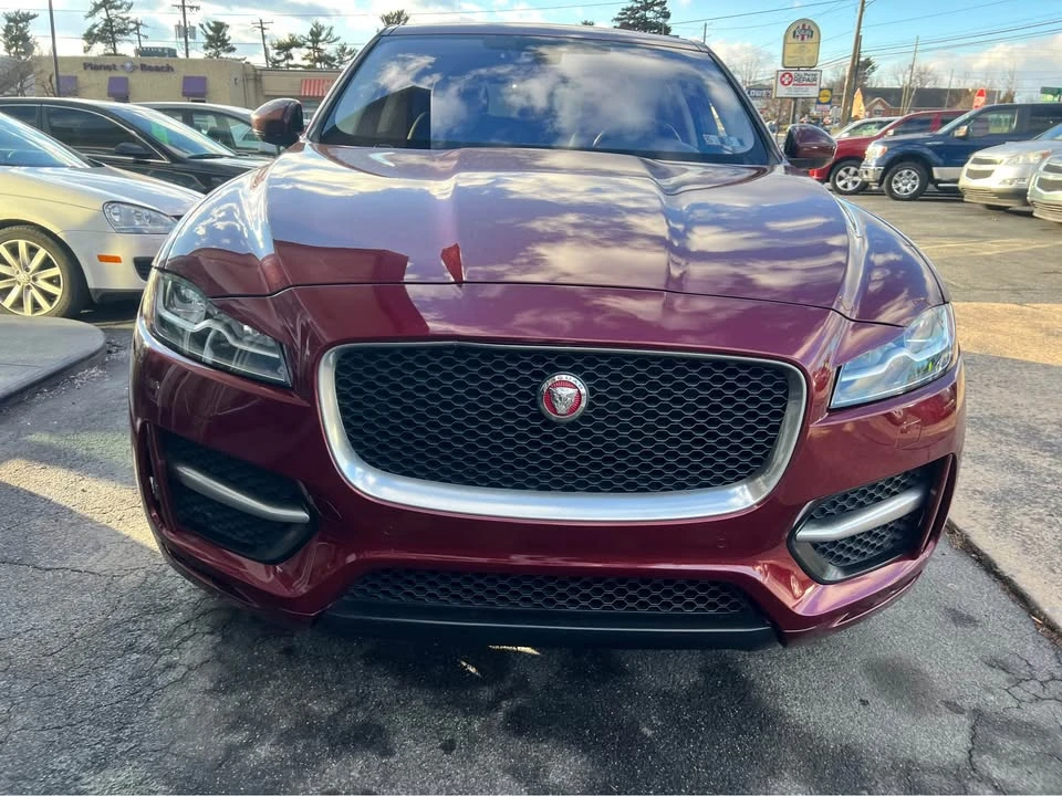 2017 Jaguar F-Pace - Image 2 of 16