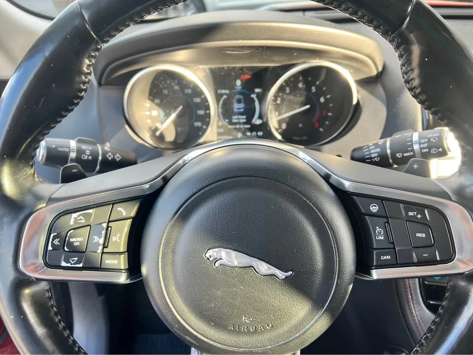 2017 Jaguar F-Pace - Image 13 of 16