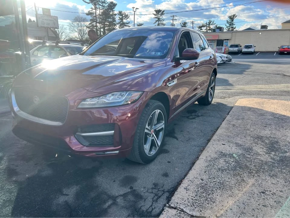 2017 Jaguar F-Pace - Image 3 of 16