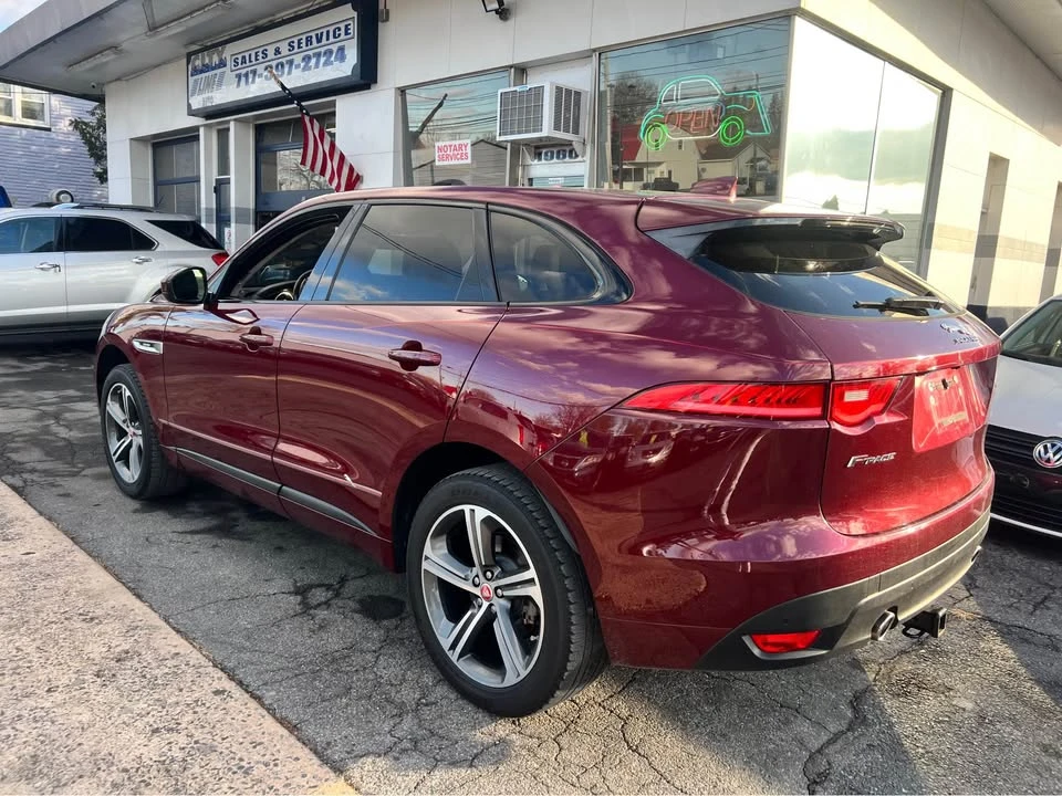 2017 Jaguar F-Pace - Image 5 of 16