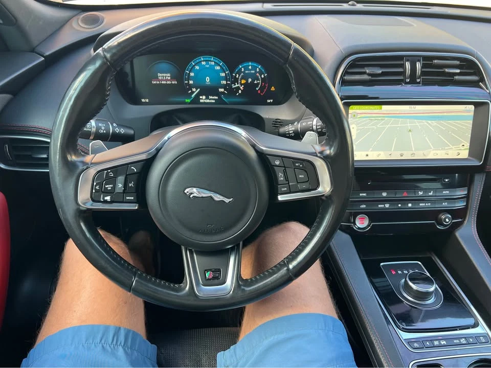 2017 Jaguar F-Pace - Image 14 of 17
