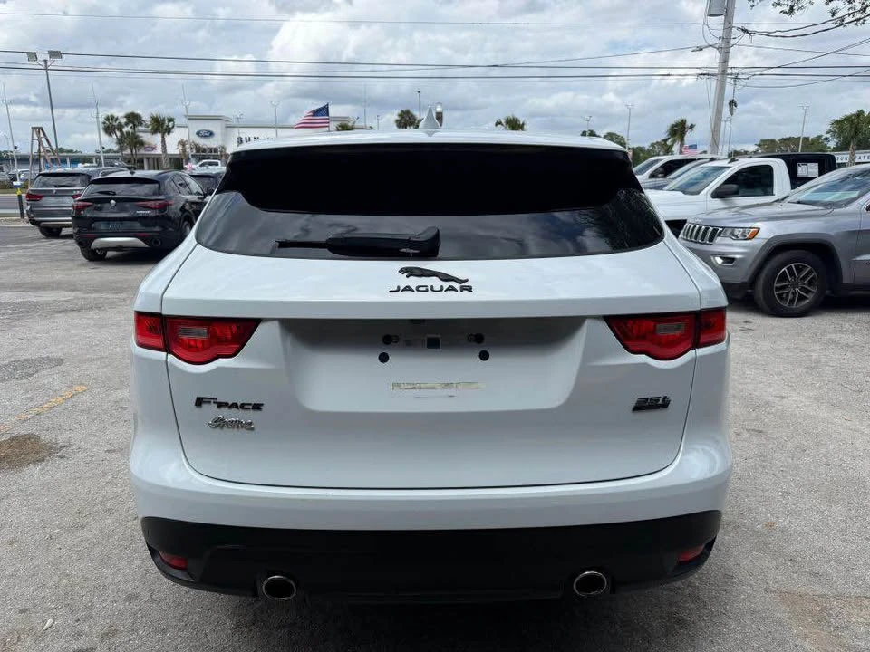 2017 Jaguar F-Pace - Image 5 of 19