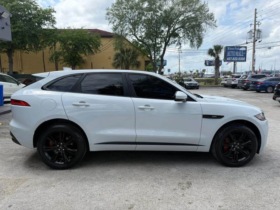2017 Jaguar F-Pace - Image 4 of 19