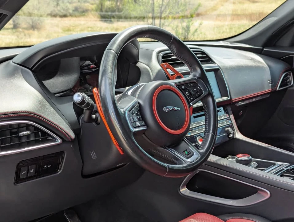 2017 Jaguar F-Pace - Image 11 of 19