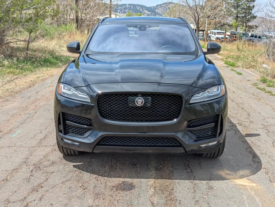 2017 Jaguar F-Pace - Image 2 of 19