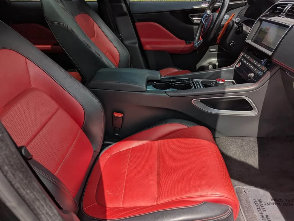2017 Jaguar F-Pace - Image 17 of 19