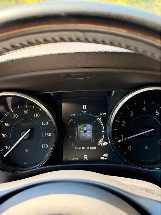 2017 Jaguar F-Pace - Image 2 of 12