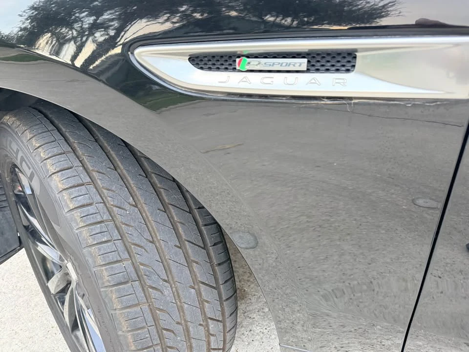 2017 Jaguar F-Pace - Image 16 of 18