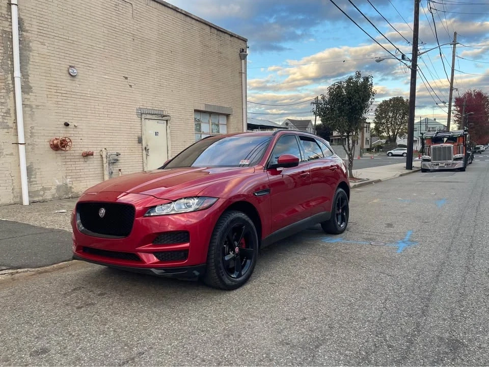 2017 Jaguar F-Pace - Image 3 of 17
