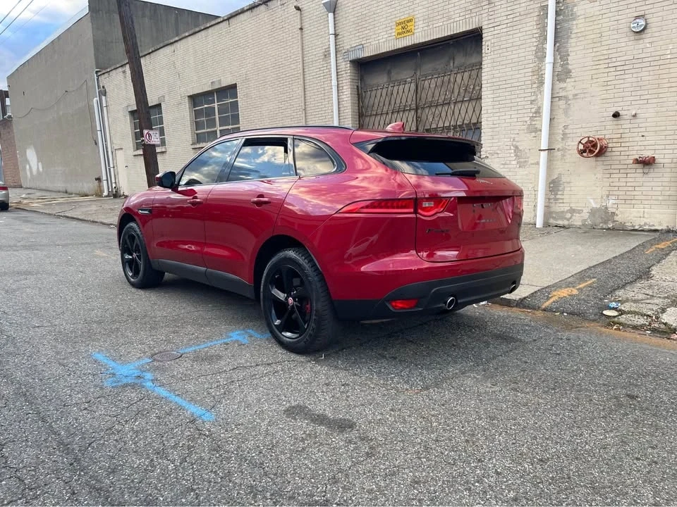 2017 Jaguar F-Pace - Image 5 of 17