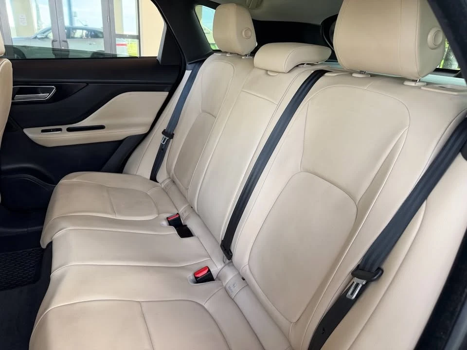 2017 Jaguar F-Pace - Image 12 of 20