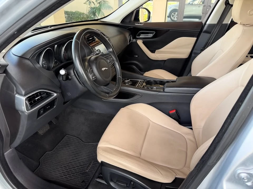 2017 Jaguar F-Pace - Image 9 of 20