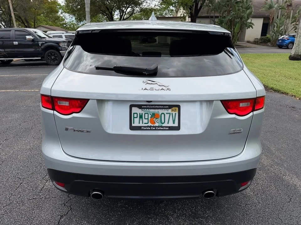2017 Jaguar F-Pace - Image 5 of 20